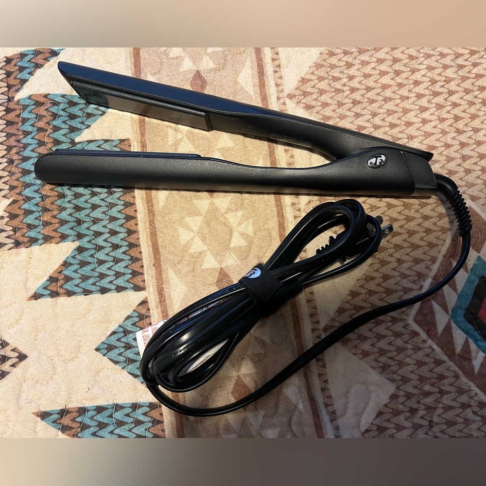 T3 Lucea 1” Hair Straightener